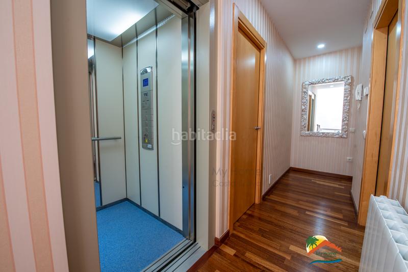 Foto 3e52e545-6aa4-4ae3-852c-dfc7f2a49f4b. Xalet amb xemeneia calefacció aparcament piscina a Lloret de Mar