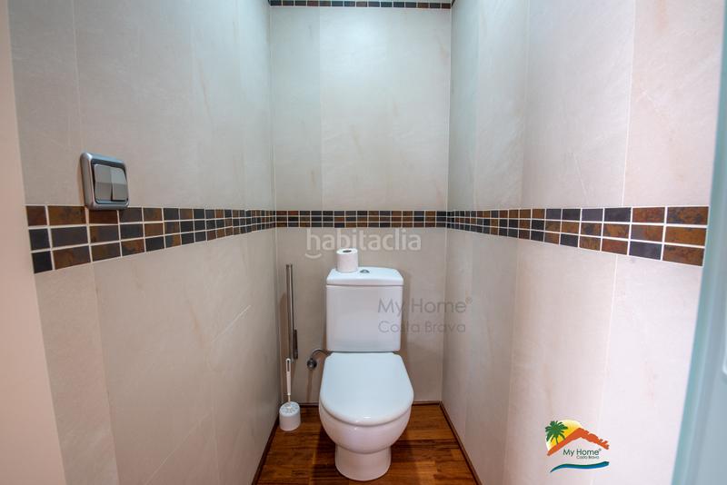 Foto 7219d628-57dd-4cd8-9cf8-05c7eda88a6d. Xalet amb xemeneia calefacció aparcament piscina a Lloret de Mar