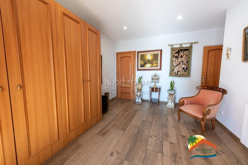 Foto b846423d-2d00-4f6d-ab64-24b405fdeefc. Chalet with fireplace heating parking in Roca Grossa Lloret de Mar