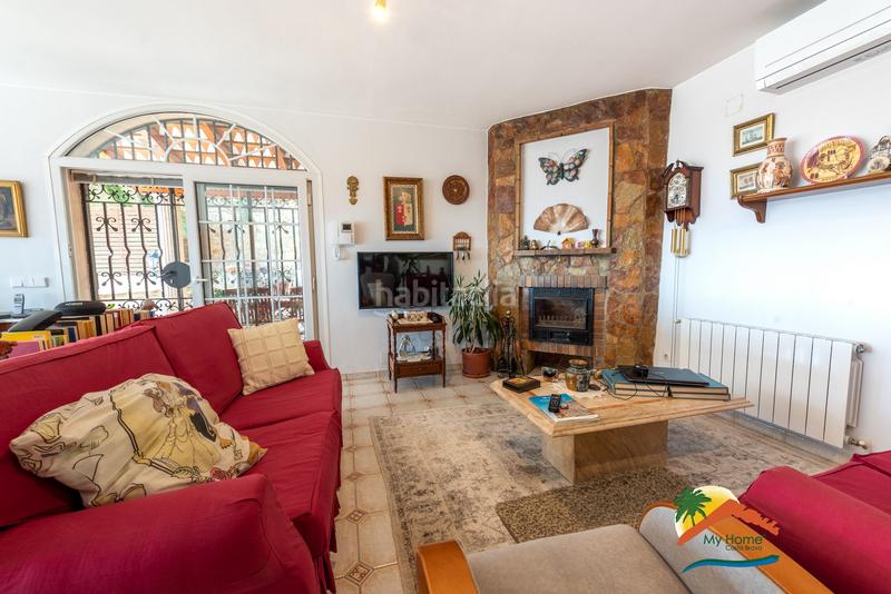 Foto f2744305-bb65-432c-91fb-8d35e5e5106d. Chalet with fireplace heating parking in Roca Grossa Lloret de Mar