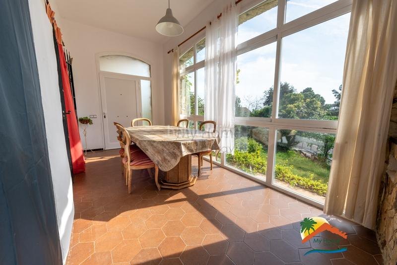 Foto 46912b58-a481-4783-abce-2903be1e7a8c. Chalet con camino riscaldamento parcheggio piscina in Lloret de Mar