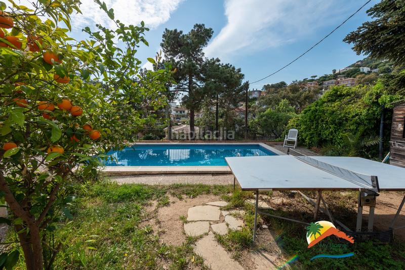 Foto ed581d73-e876-40a5-92d3-3284b70be356. Chalet con camino riscaldamento parcheggio piscina in Lloret de Mar