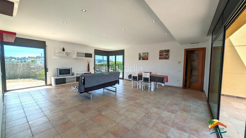 Foto 058db5a4-ff33-4fac-994d-6e5c861bd642. Casa con parcheggio piscina in Lloret Residencial - Montlloret Lloret de Mar