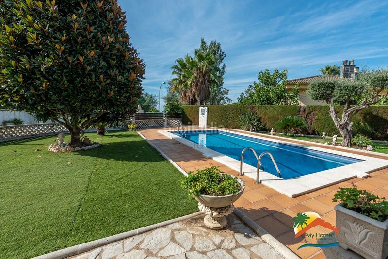 Foto 5397fd49-10ce-4004-91ae-ae575c953a15. Chalet with parking pool in Roca Grossa Lloret de Mar