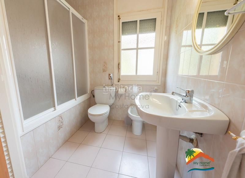 Foto 5c8eb7f2-7642-475b-9889-0067a5387638. Chalet with parking pool in Roca Grossa Lloret de Mar