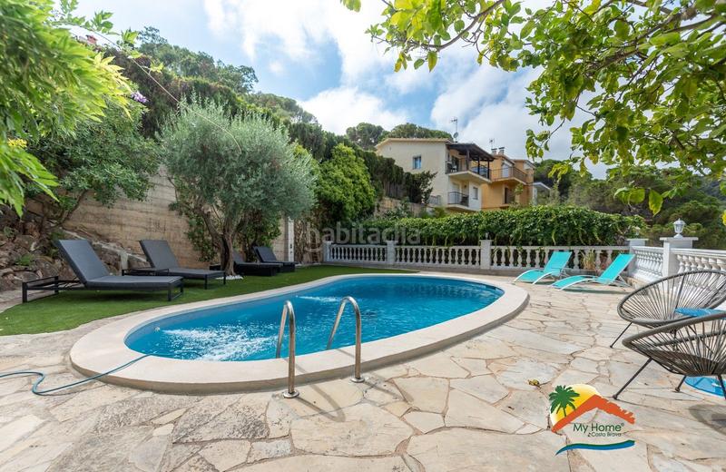 Foto 19770dd2-e16b-44bb-84e1-c087e6ca7943. Chalet avec parking piscine dans Canyelles Lloret de Mar