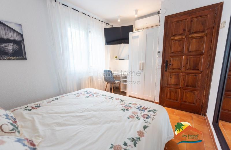 Foto 5456f76c-6636-4baf-a46d-c3e611577836. Chalet avec parking piscine dans Canyelles Lloret de Mar