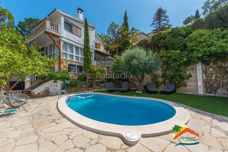 Foto bb290225-a3c0-41c4-86b0-336cdae02339. Chalet avec parking piscine dans Canyelles Lloret de Mar