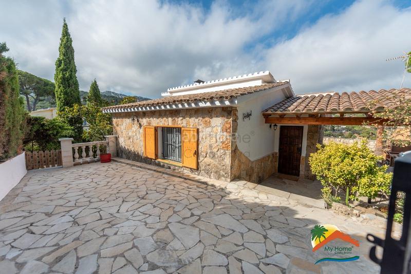 Foto d80a799f-6f72-4455-ab47-ce933fe87677. Chalet avec parking piscine dans Canyelles Lloret de Mar