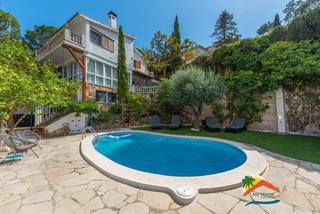 Xalet a Canyelles. R02274 preciosa casa con piscina, licencia turistica y vistas a