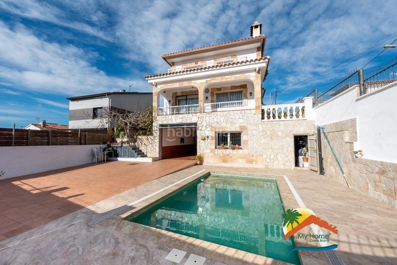 Foto b307c9cf-c472-4eec-9a3e-1d46c6639ce4. Haus mit parking pool in Santa Clotilde Lloret de Mar