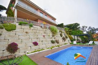 Casa a Serra Brava. R02228 casa con vistas al mar y piscina