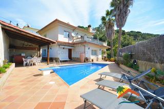 Casa a Canyelles. R02220 casa con licencia turística y piscina en cala canyelles