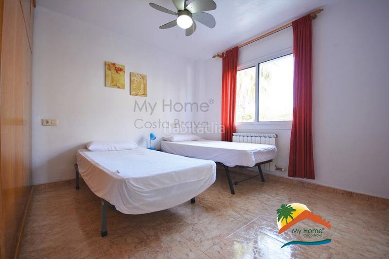 Foto 00afc1d2-fb6f-4dc9-a6da-72861d6c2376. Xalet amb xemeneia aparcament piscina a Montgoda Lloret de Mar