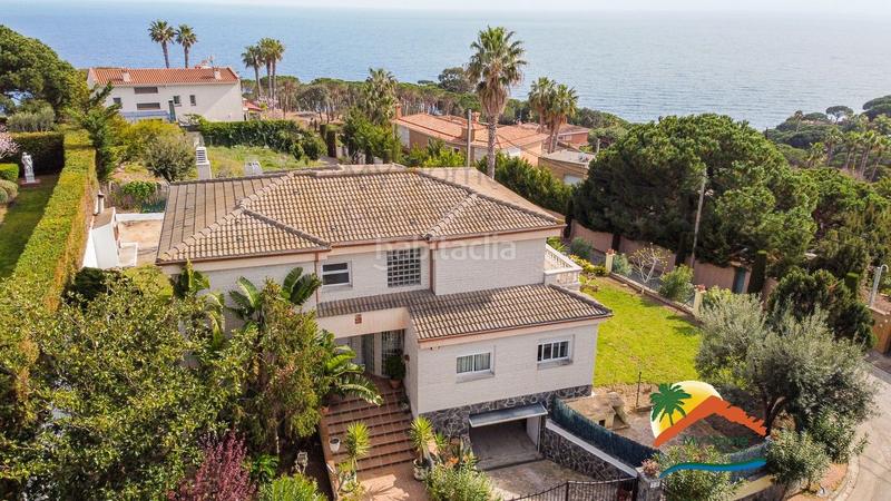 Foto 396f1e53-1641-471d-a12f-2e82c1eadeab. Xalet amb xemeneia aparcament piscina a Montgoda Lloret de Mar