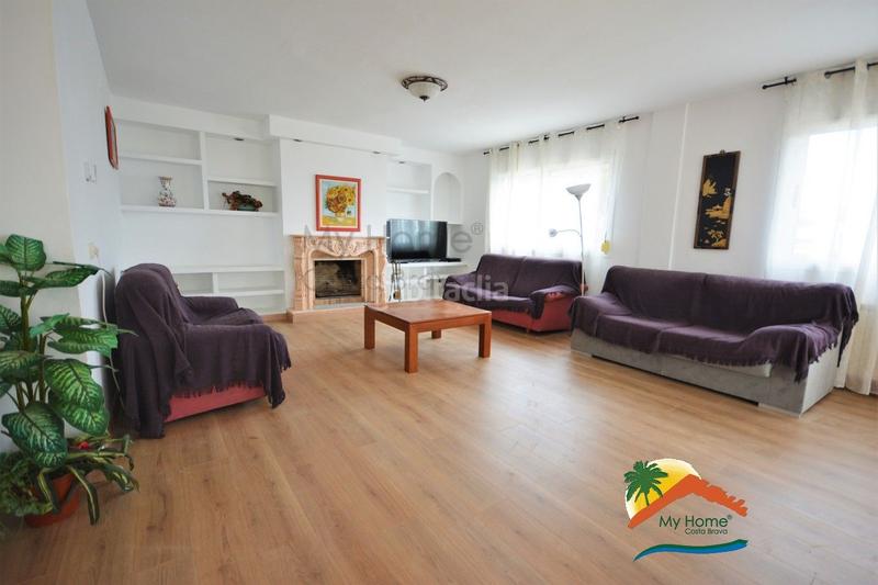 Foto 5b14cdc7-7833-4c5a-b715-6a0b463678e7. Xalet amb xemeneia aparcament piscina a Montgoda Lloret de Mar