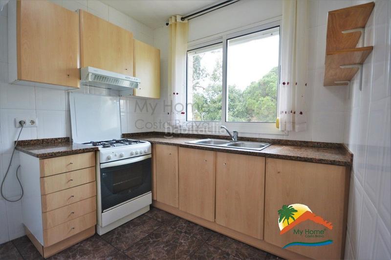 Foto c5078ada-fee2-4997-a2cb-d3fdeba6dda2. Xalet amb xemeneia aparcament piscina a Montgoda Lloret de Mar