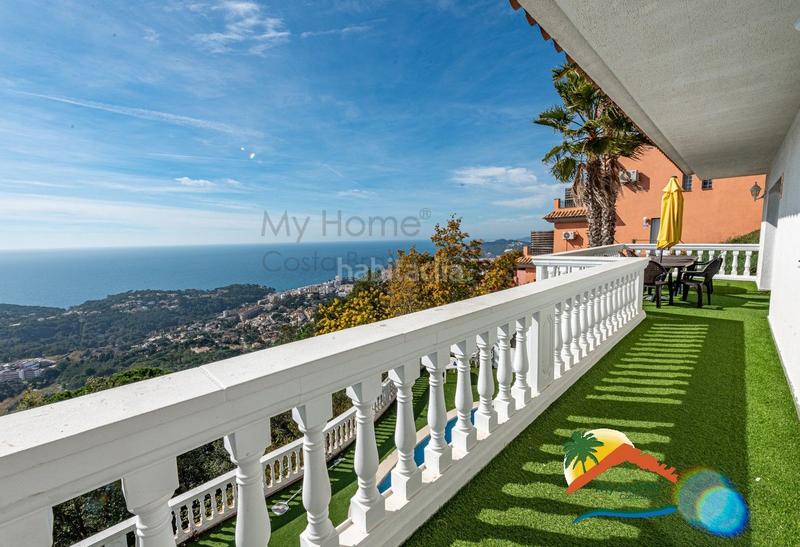 Foto 19a6c703-c711-4a53-b4f8-86839a88b629. Chalet r02205 casa con licencia turística, paneles solares, piscina y vistas al mar en Lloret de Mar