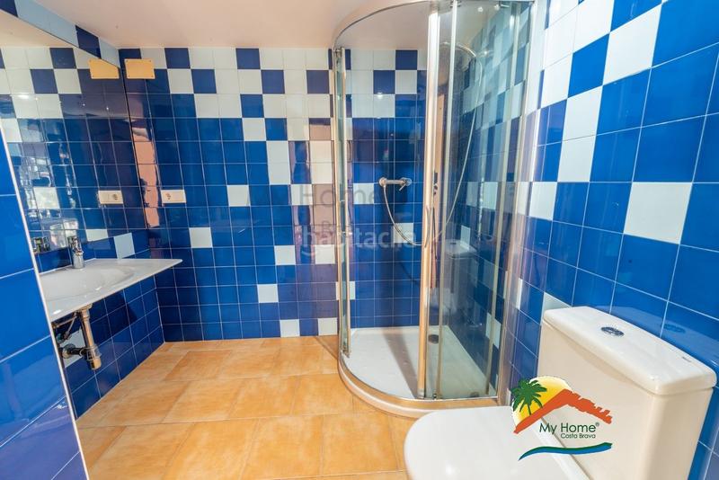 Foto 1a6f6ece-c9a6-4ef0-9494-f860129b94da. Chalet r02205 casa con licencia turística, paneles solares, piscina y vistas al mar en Lloret de Mar