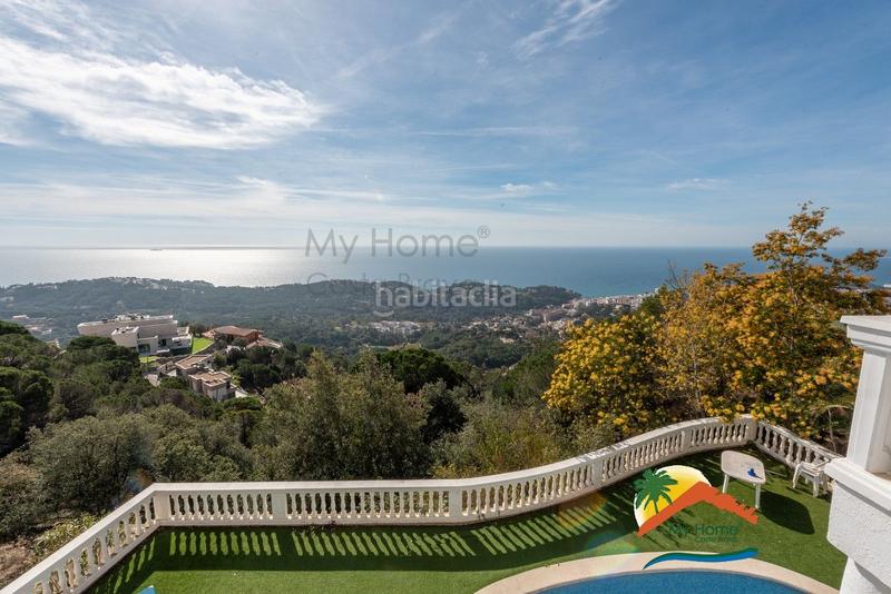 Foto 3f689b7b-840d-4a70-b5d1-c54af11a4308. Chalet r02205 casa con licencia turística, paneles solares, piscina y vistas al mar en Lloret de Mar