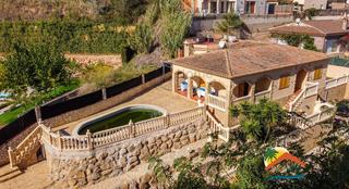 Chalet à Roca Grossa. Bonita casa con licencia turistica, piscina y garaje