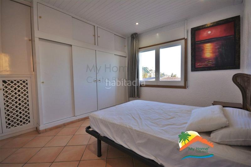 Foto 5205d0ef-4cec-45c7-bf3b-de0a8ed9cbb7. Casa amb aparcament piscina a residencial Blanes - vistamar Blanes