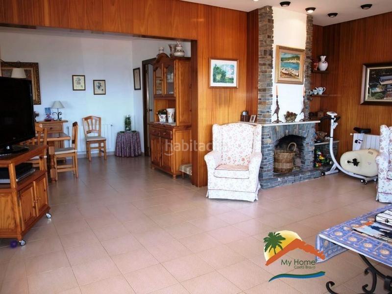 Foto 3181839e-001c-4b55-8d41-c840419f3de1. Casa  con vistas al mar, piscina y garaje. santa cristina en Blanes