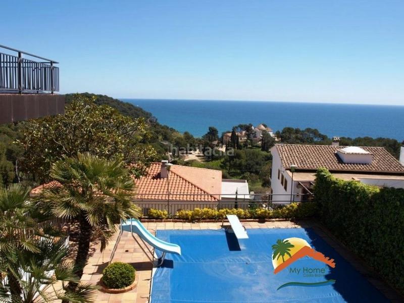 Foto a0b6a2bc-2b5e-4c6e-a3b2-ec1beb752c92. Casa  con vistas al mar, piscina y garaje. santa cristina en Blanes