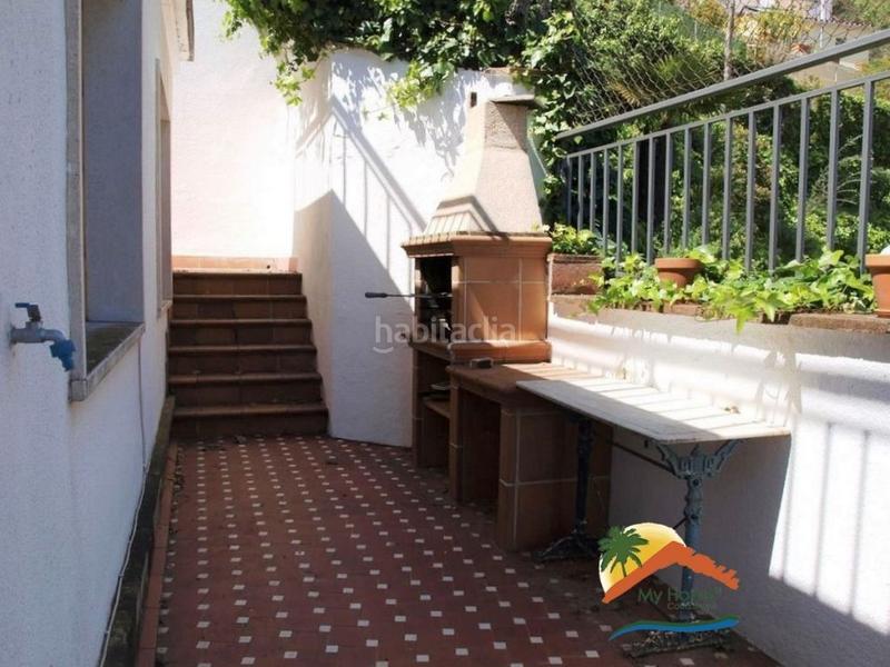 Foto f12cdc58-6af4-4d8a-8896-7e18837c5720. Casa  con vistas al mar, piscina y garaje. santa cristina en Blanes
