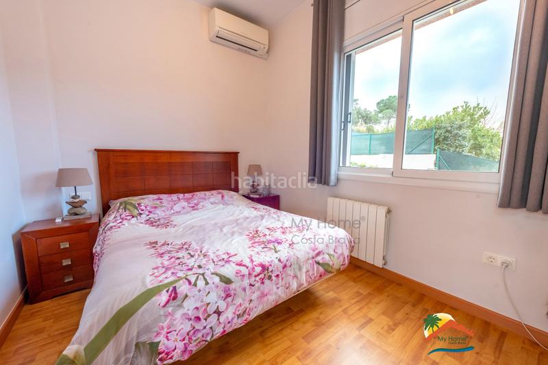 Foto 01da70cf-9d4a-4bad-bfd9-f8b3ee078808. Chalet with fireplace heating parking pool in Lloret Verd - Els Pinars Lloret de Mar