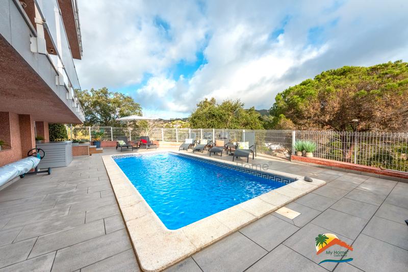 Foto 04911084-bcc3-4830-a105-8abcd5ebd8d2. Chalet with fireplace heating parking pool in Lloret Verd - Els Pinars Lloret de Mar