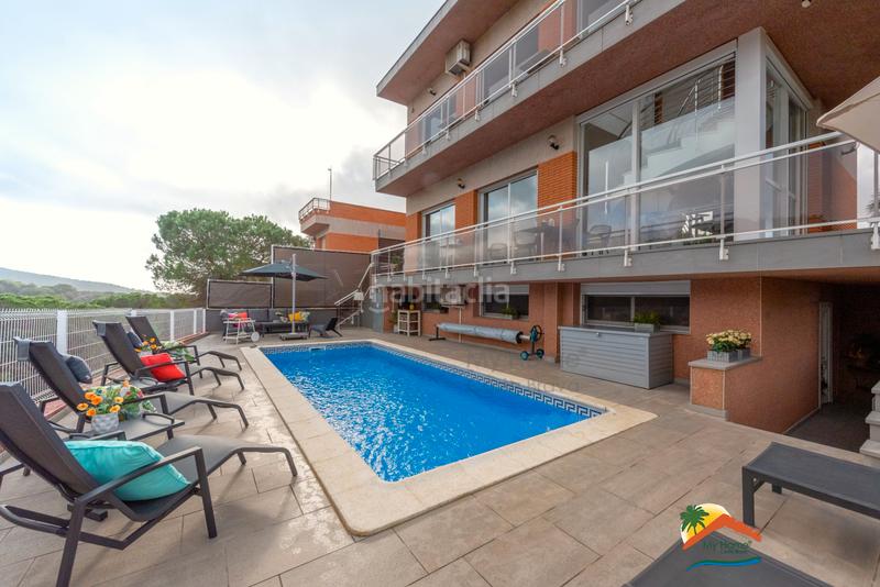 Foto 1164667a-0dab-402d-a039-2f5253b78ba1. Chalet with fireplace heating parking pool in Lloret Verd - Els Pinars Lloret de Mar