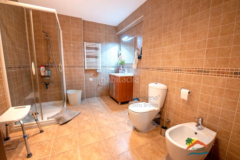 Foto 55f11a3b-04b2-4d65-8293-101271cf9bc6. Chalet with fireplace heating parking pool in Lloret Verd - Els Pinars Lloret de Mar