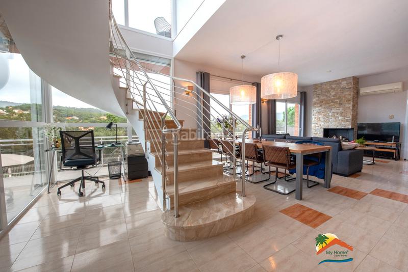 Foto bae52118-59fe-4665-914e-edbcb8c5a08c. Chalet with fireplace heating parking pool in Lloret Verd - Els Pinars Lloret de Mar