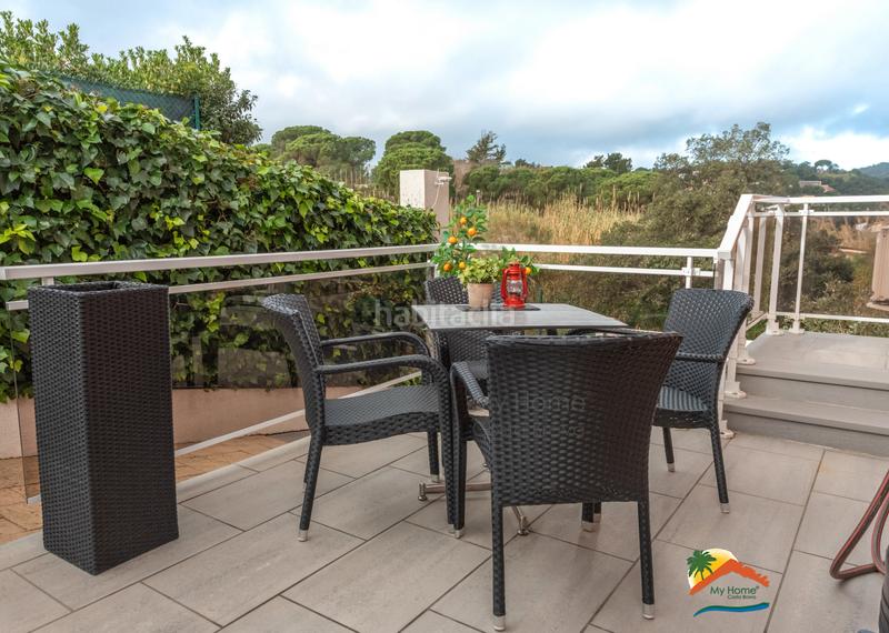 Foto cef66bca-2ed5-405e-9474-ff645e463a76. Chalet with fireplace heating parking pool in Lloret Verd - Els Pinars Lloret de Mar