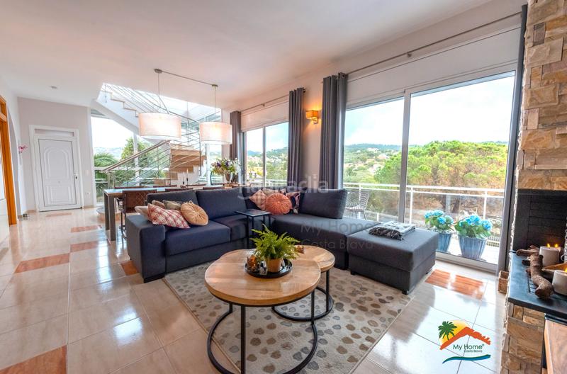 Foto f2be07cc-eea1-4ff0-8f5b-9a8a58e62c06. Chalet with fireplace heating parking pool in Lloret Verd - Els Pinars Lloret de Mar