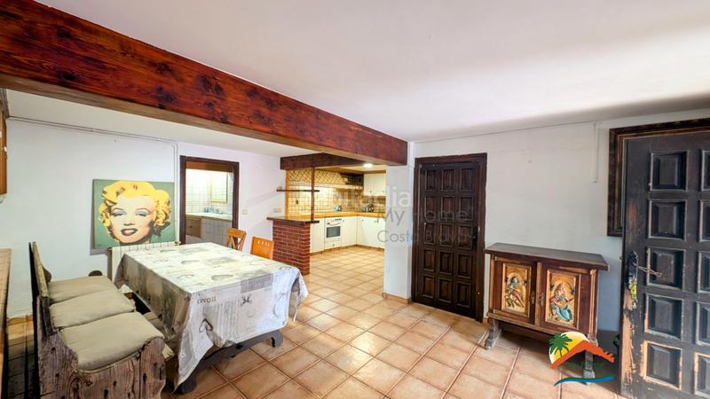 Foto 18d606be-37dd-4783-98be-c2ddf6a0c9ea. Casa amb xemeneia calefacció aparcament piscina a Lloret de Mar