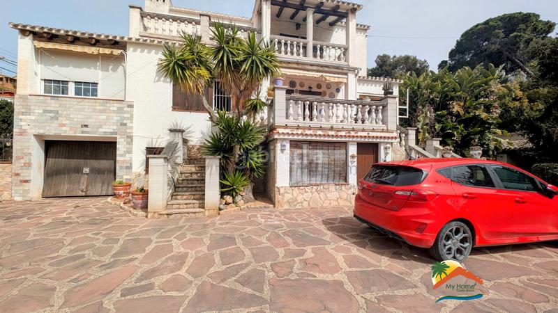 Foto 5305de9a-585c-4fb7-a6f5-74da6aa1ccde. Casa amb xemeneia calefacció aparcament piscina a Lloret de Mar