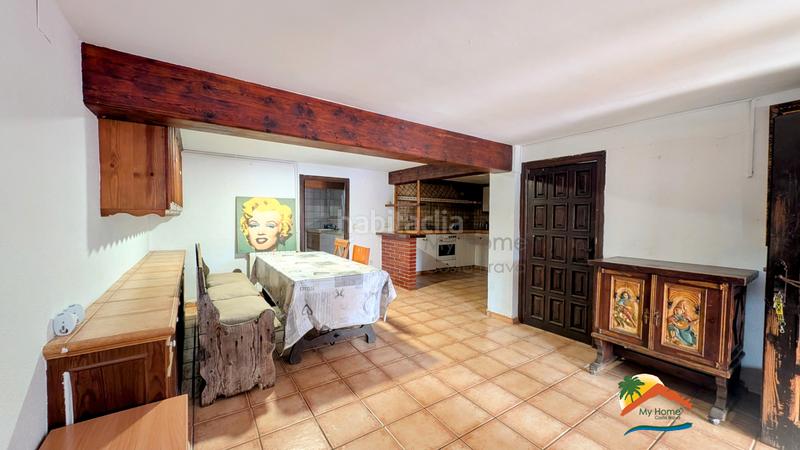 Foto 76289c89-c04b-4b60-b9a1-514b0e0cc2a9. Casa amb xemeneia calefacció aparcament piscina a Lloret de Mar