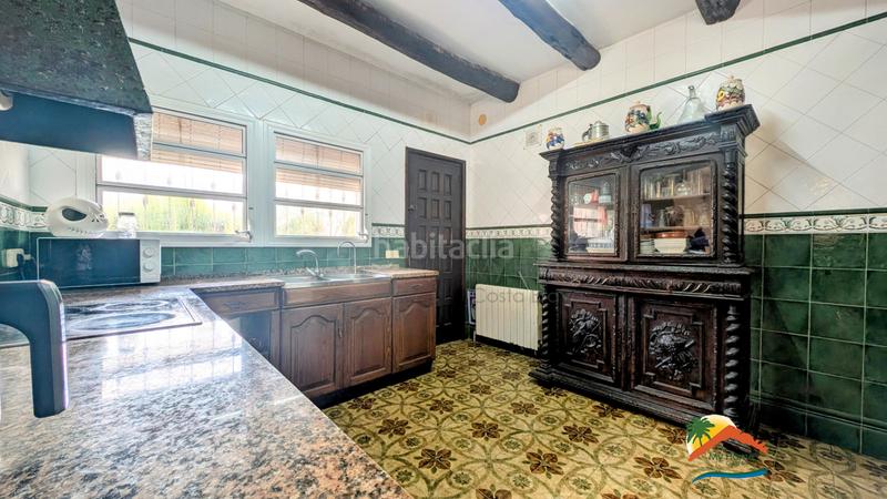 Foto ab55dca0-d653-4fdd-95da-496a64cfcc09. Casa amb xemeneia calefacció aparcament piscina a Lloret de Mar