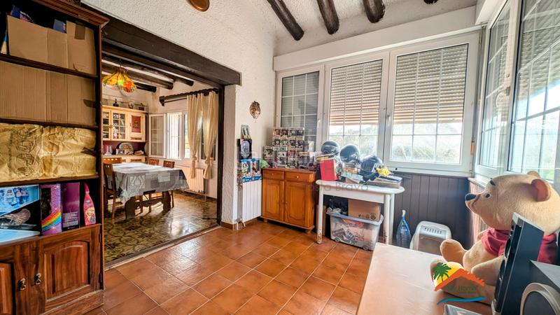 Foto b21743f4-02fc-49a0-8a10-b11ba54f0dcc. Casa amb xemeneia calefacció aparcament piscina a Lloret de Mar