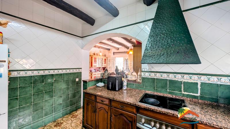 Foto c294a670-7c63-4ee1-818e-5ae634753a15. Casa amb xemeneia calefacció aparcament piscina a Lloret de Mar