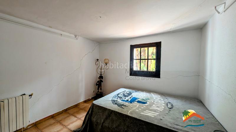 Foto fcaa80b7-2c25-4209-85d5-f6007c532e6e. Casa amb xemeneia calefacció aparcament piscina a Lloret de Mar