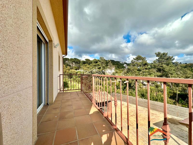 Foto 4124b19e-42f0-4f45-b5c3-54a29885d289. Casa amb xemeneia calefacció aparcament a Aiguaviva Parc Vidreres