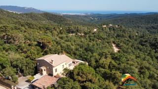 Casa a Lloret Blau - La Creu de Lloret. R02523 casa con vistas al mar, piscina y gran terreno en la urba