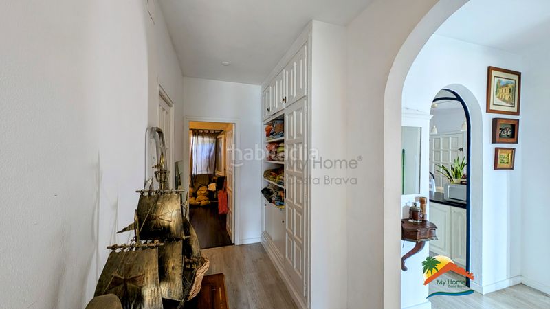 Foto 5f749d05-d6e8-4458-b915-b0025bda35bf. Casa amb xemeneia calefacció aparcament piscina a Lloret de Mar