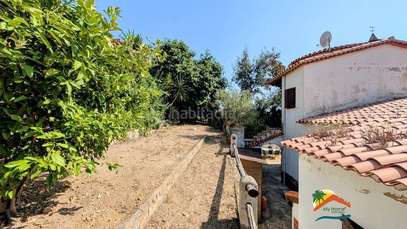 Foto 7fd1f611-41c8-4070-8aaf-c313b5551646. Casa amb xemeneia calefacció aparcament piscina a Lloret de Mar