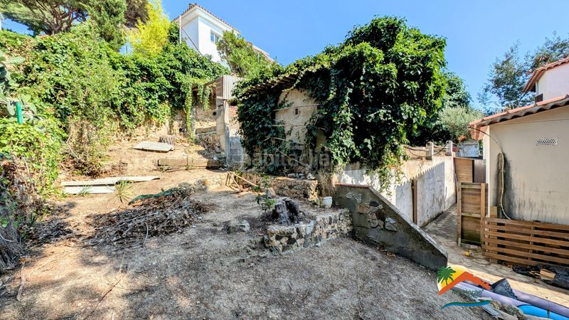 Foto b406b024-77cc-4a3f-99dd-ca0f23f6b91b. Casa amb xemeneia calefacció aparcament piscina a Lloret de Mar