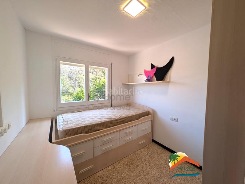 Foto 5745f6e8-226f-44a1-bd65-393a1a013f3b. Casa con camino riscaldamento parcheggio piscina in Lloret de Mar