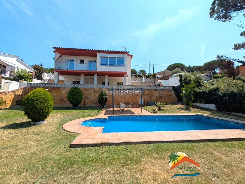 Foto 5569604e-86cc-4df0-b716-746c51c1091a. Haus mit kamin heizung parking pool in Terrafortuna - Puig Ventós Vidreres